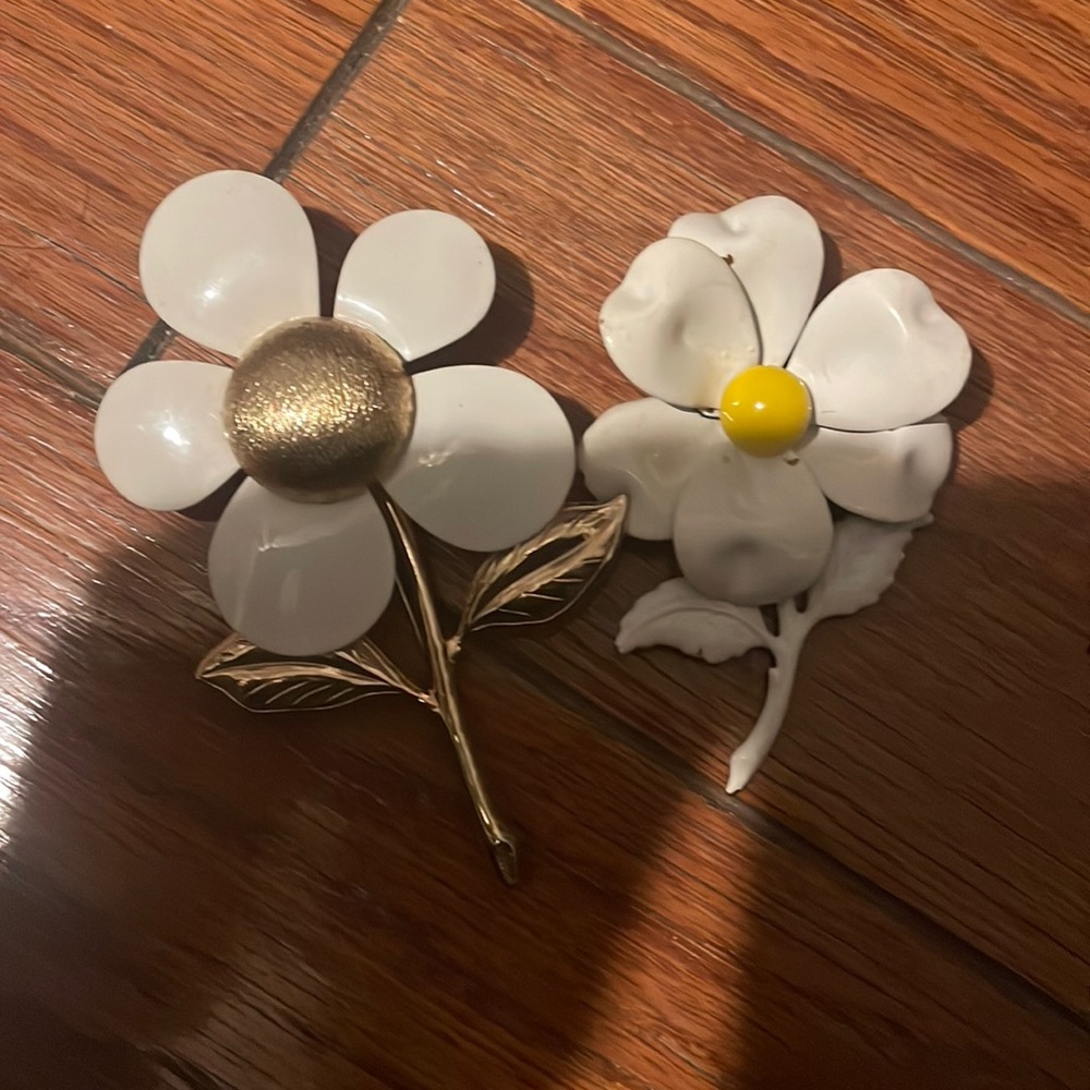 Vintage pins